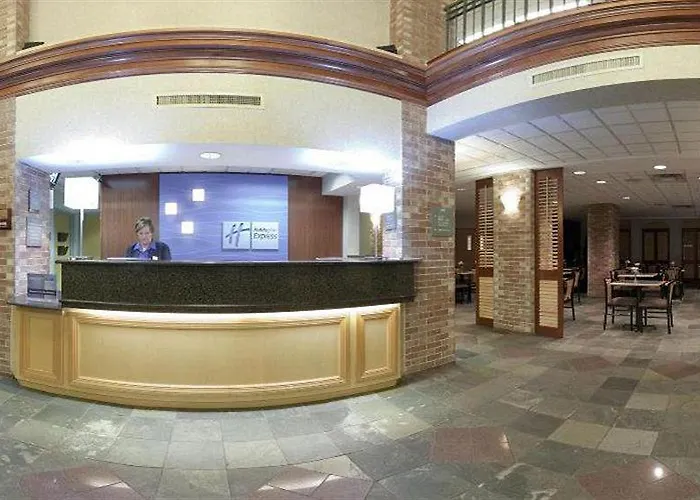 Express & Chicago-midway Airport By Ihg Bedford Park
