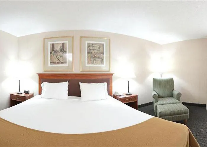 Express & Chicago-midway Airport By Ihg 2* Bedford Park