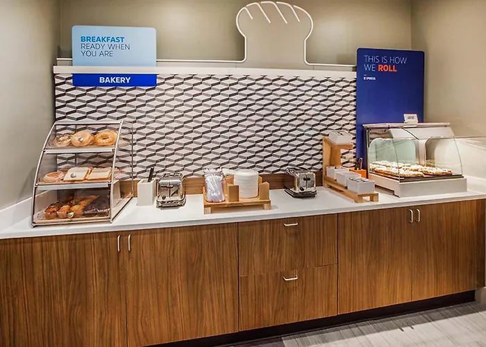 Express & Chicago-midway Airport By Ihg Отель Bedford Park