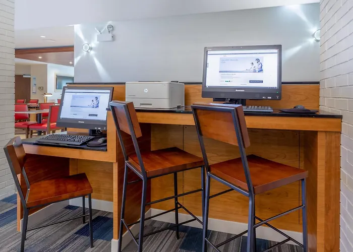 Отель Express & Chicago-midway Airport By Ihg