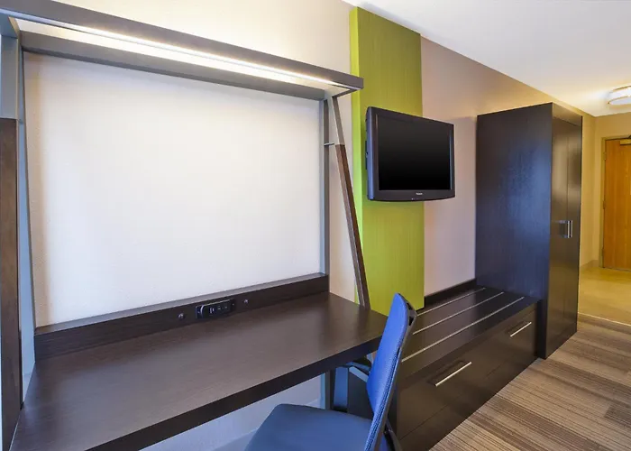 Express & Chicago-midway Airport By Ihg Отель 2*