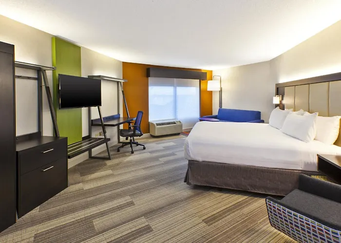 Отель Express & Chicago-midway Airport By Ihg 2*