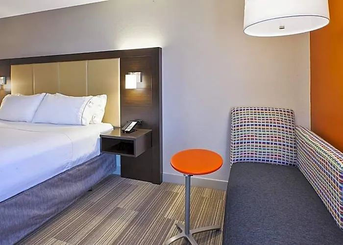 Express & Chicago-midway Airport By Ihg 2* Bedford Park