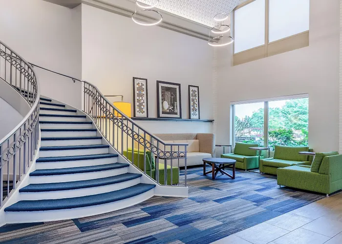 Express & Chicago-midway Airport By Ihg 2*