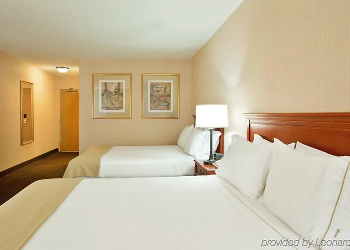 Express & Chicago-midway Airport By Ihg 2*