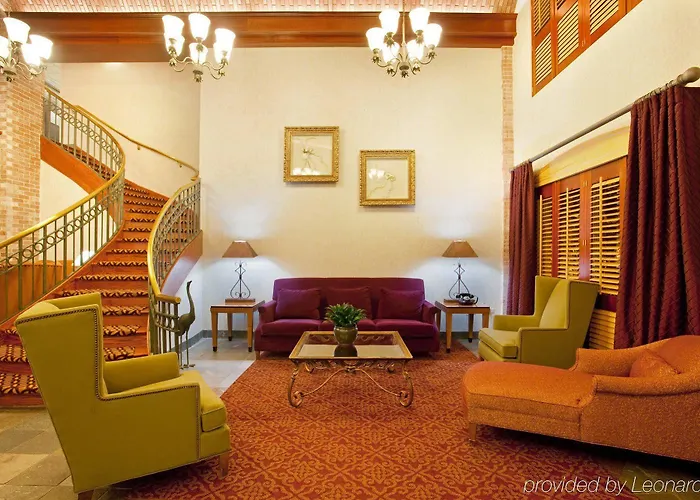 Express & Chicago-midway Airport By Ihg Hotel
