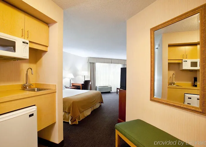 Hotel Express & Chicago-midway Airport By Ihg 2*