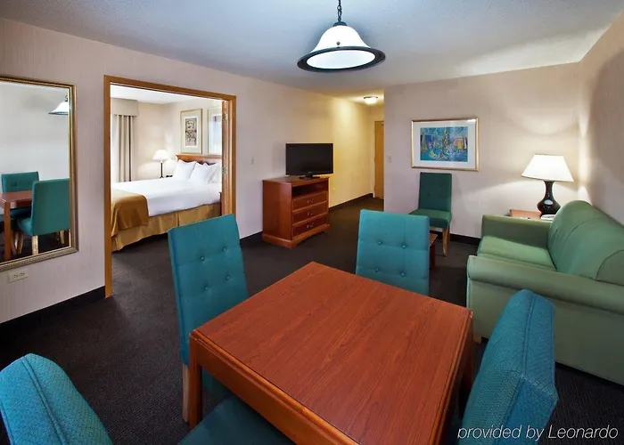 Express & Chicago-midway Airport By Ihg Bedford Park